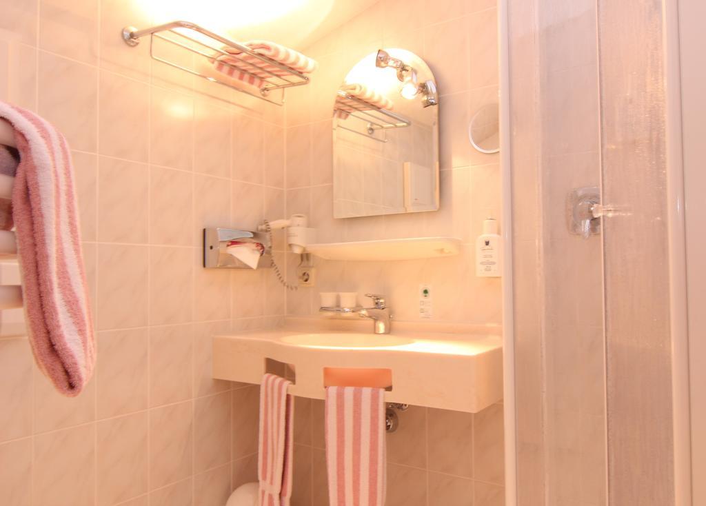 Rabenauer Muehle "Bed & Breakfast" Oda fotoğraf