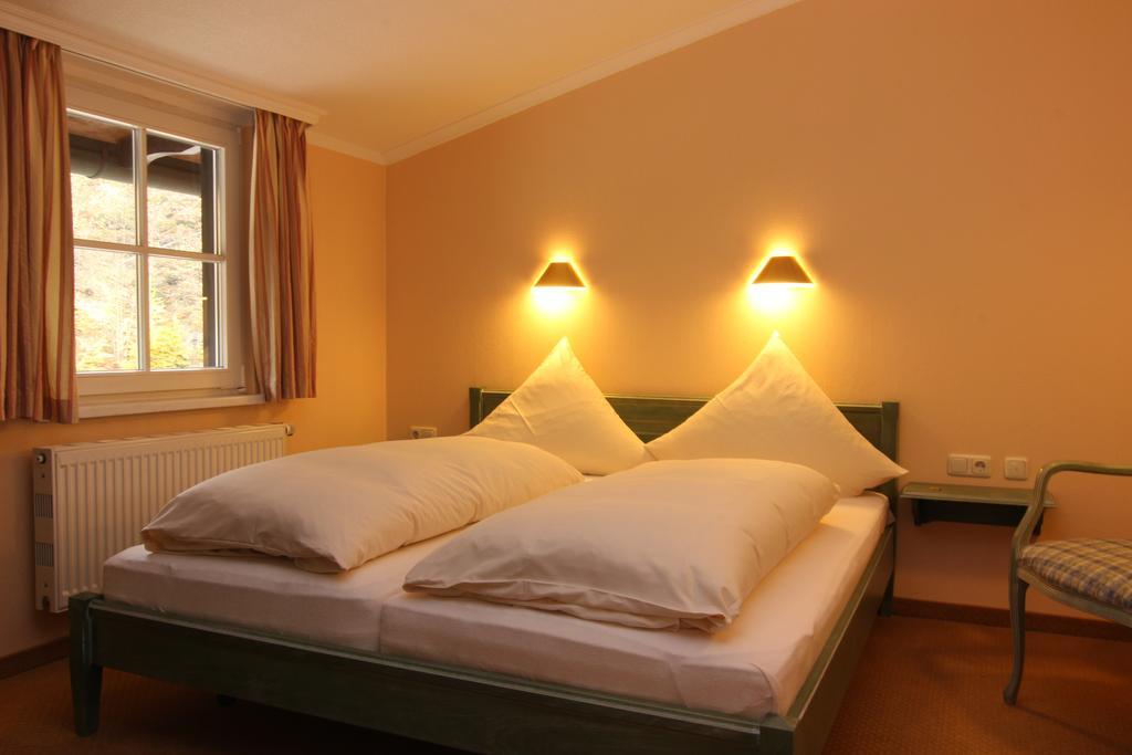Rabenauer Muehle "Bed & Breakfast" Oda fotoğraf